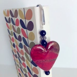 New Beaded Bookmark Handmade Elegant Dangling Heart Teacher Mothers Day Gift